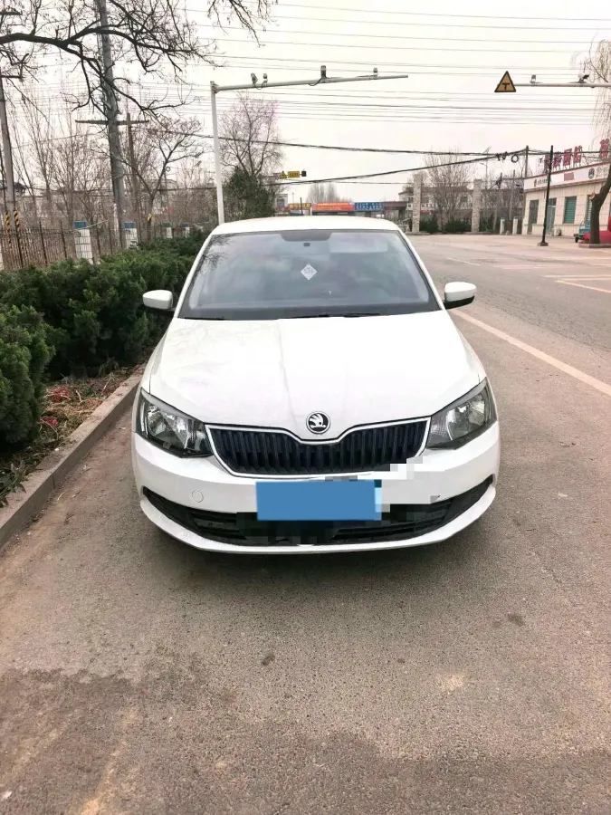 2017 Skoda Fabia 1.4L 90HP L4 6AT,autocango,china used car exporter,china ev exporter,chinese used car exporter,chinese used ev exporter