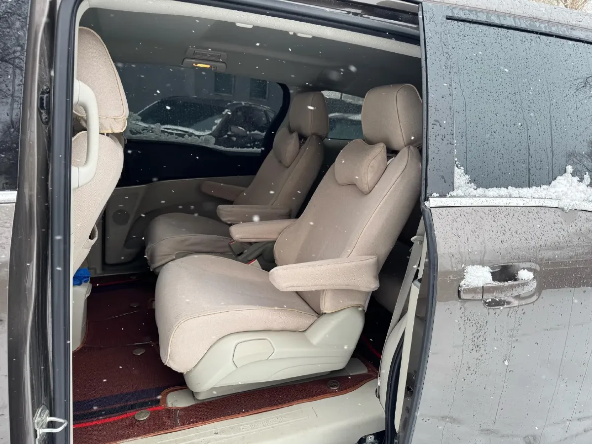 2023 Buick GL8 2.0T 237HP L4 9AT,autocango,china used car exporter,china ev exporter,chinese used car exporter,chinese used ev exporter