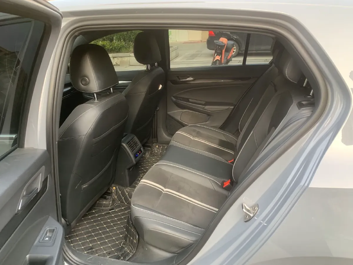 2021 Volkswagen Golf 1.4T 150HP L4 7DCT,autocango,china used car exporter,china ev exporter,chinese used car exporter,chinese used ev exporter