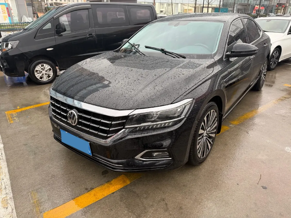 2019 Volvo V40 1.5T 152HP L4 6AT,autocango,china used car exporter,china ev exporter,chinese used car exporter,chinese used ev exporter