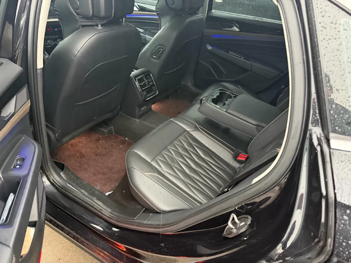 2019 Volvo V40 1.5T 152HP L4 6AT,autocango,china used car exporter,china ev exporter,chinese used car exporter,chinese used ev exporter