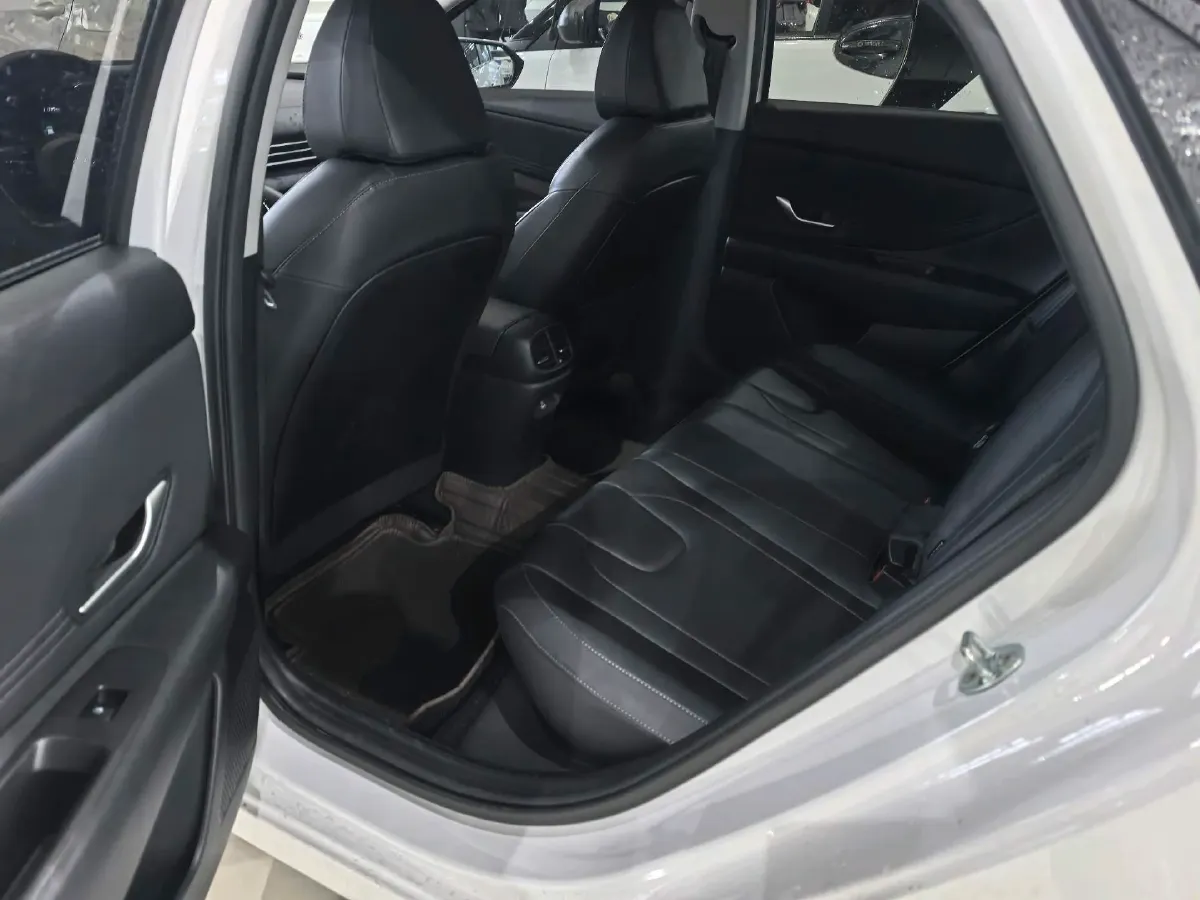 2022 Hyundai Elantra 1.5L 115HP L4 CVT,autocango,china used car exporter,china ev exporter,chinese used car exporter,chinese used ev exporter