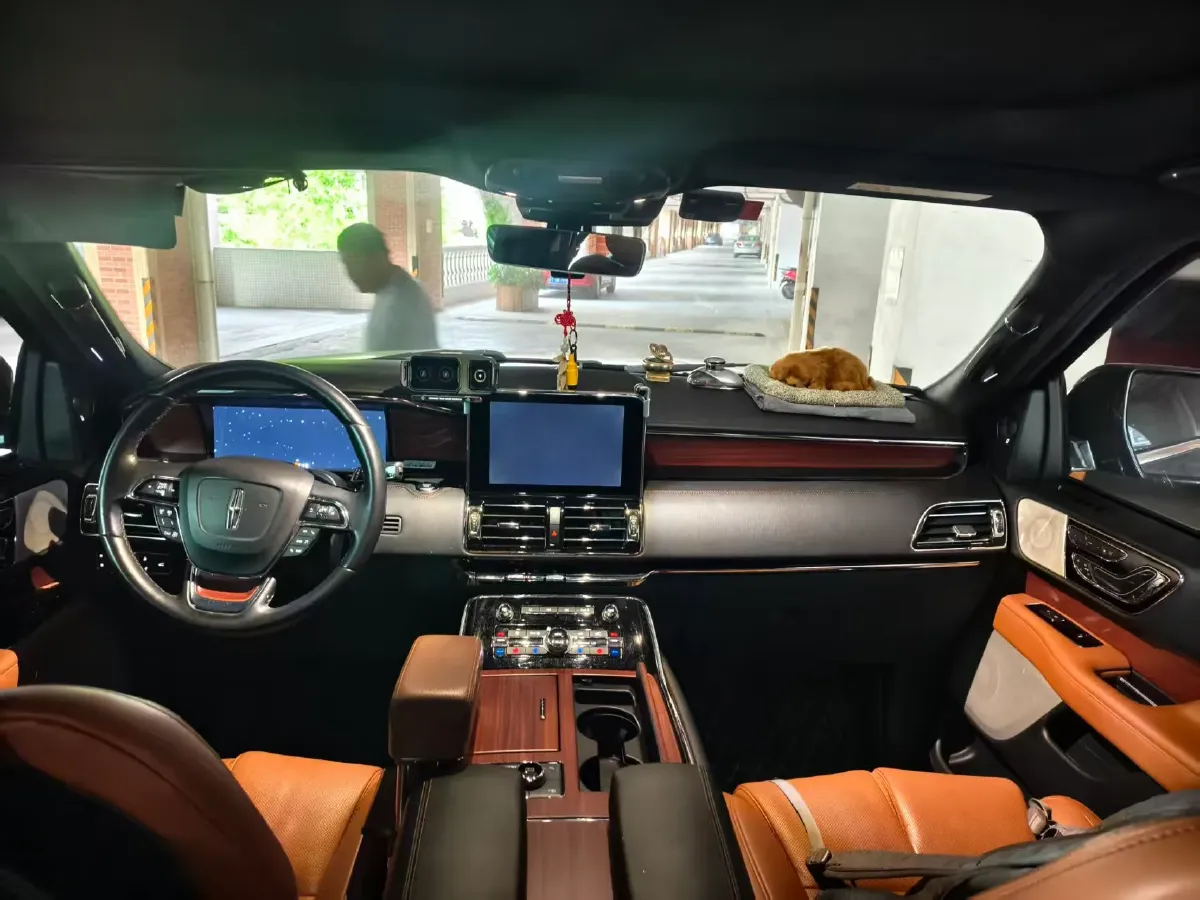 2020 Lincoln Navigator 3.5T 388HP V6 10AT,autocango,china used car exporter,china ev exporter,chinese used car exporter,chinese used ev exporter