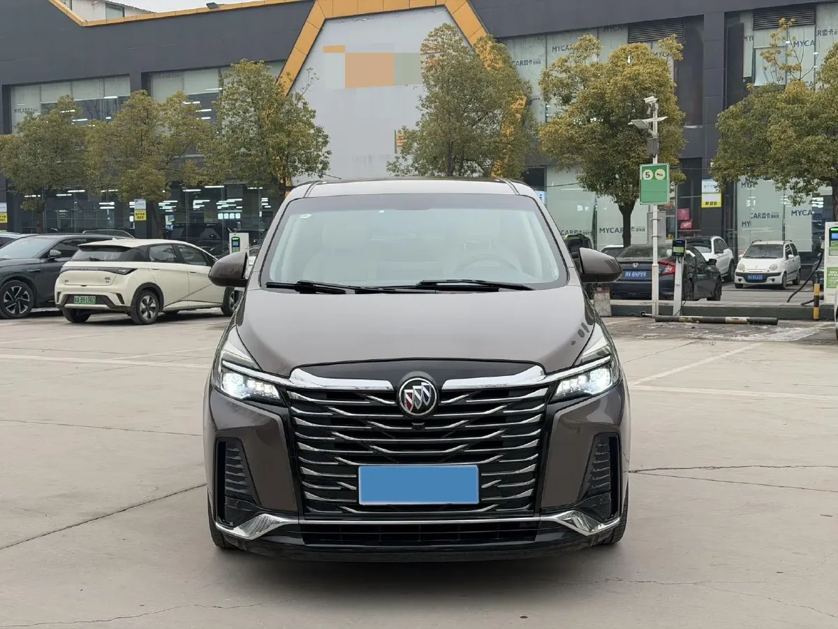 2023 Buick GL8 2.0T 237HP L4 9AT,autocango,china used car exporter,china ev exporter,chinese used car exporter,chinese used ev exporter