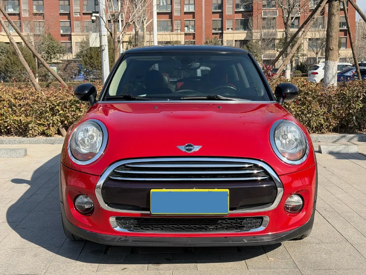 2016 MINI MINI 1.5T 136HP L3 6AT,autocango,china used car exporter,china ev exporter,chinese used car exporter,chinese used ev exporter