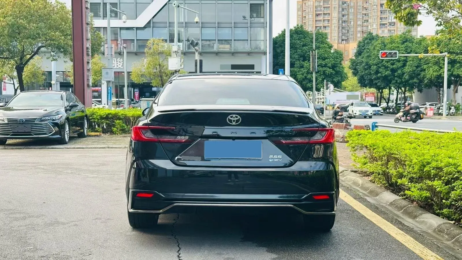 2024 Toyota Camry 2.5L 185HP L4 E-CVT Hybrid,autocango,china used car exporter,china ev exporter,chinese used car exporter,chinese used ev exporter