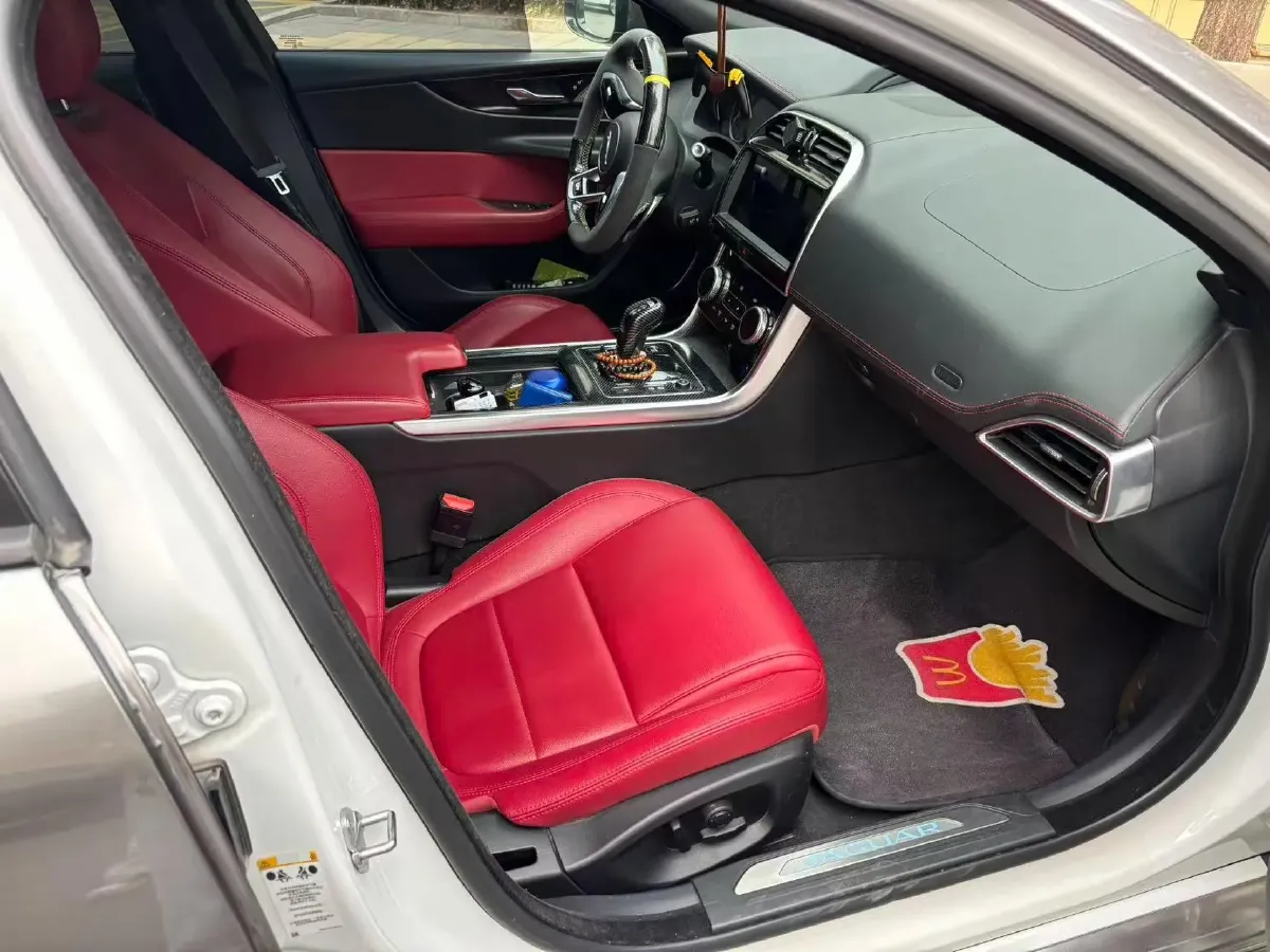 2020 Jaguar XEL 2.0T 200HP L4 8AT,autocango,china used car exporter,china ev exporter,chinese used car exporter,chinese used ev exporter