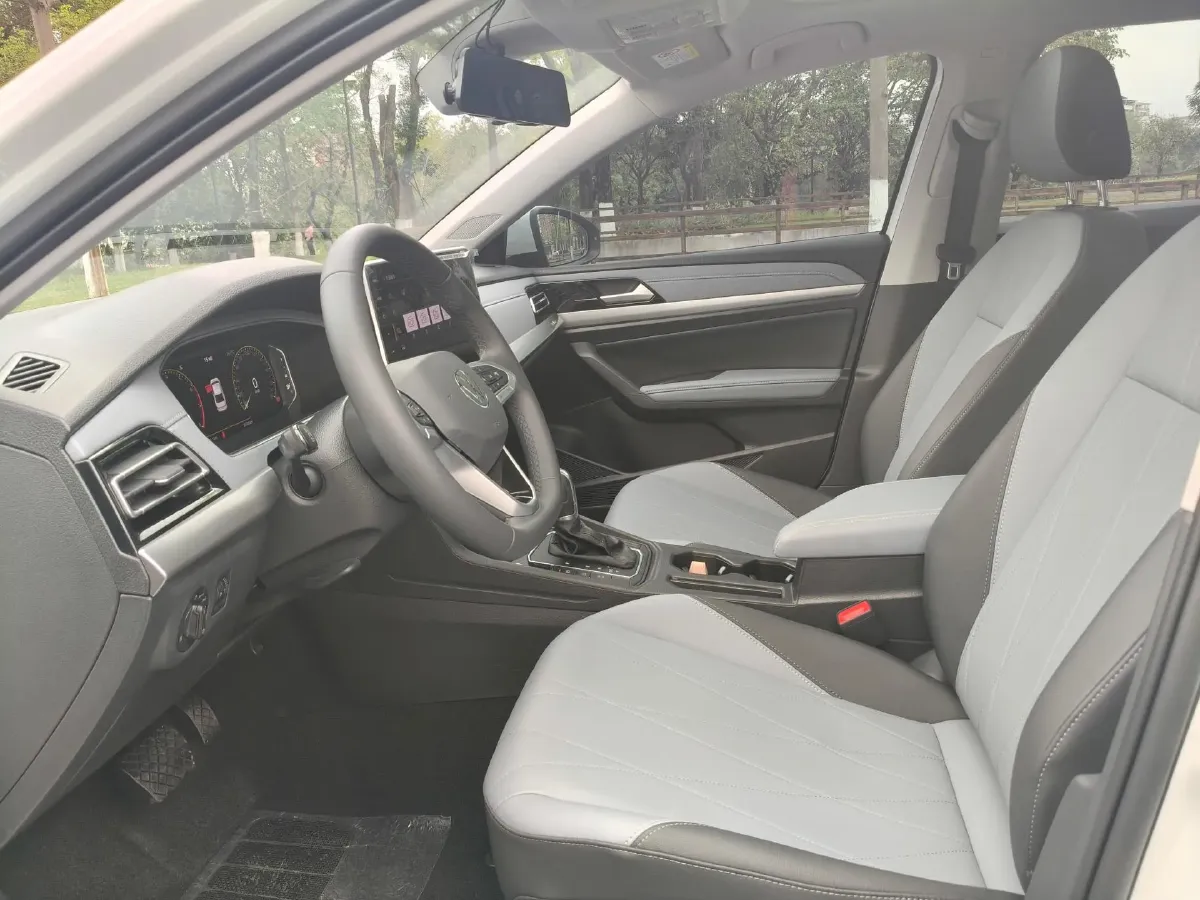 2024 Volkswagen Lavida 1.5L 110HP L4 6AT,autocango,china used car exporter,china ev exporter,chinese used car exporter,chinese used ev exporter