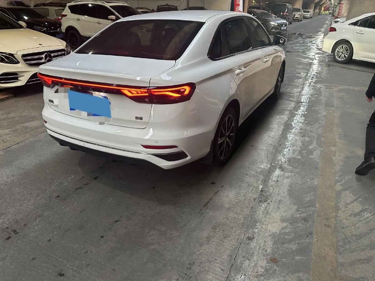 2022 Geely Emgrand 1.5L 114HP L4 CVT,autocango,china used car exporter,china ev exporter,chinese used car exporter,chinese used ev exporter