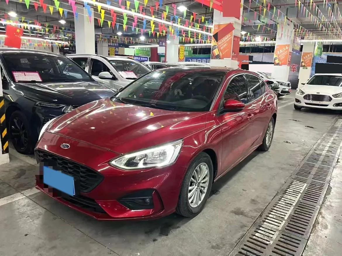 2020 Ford Focus 1.5T 174HP L3 8AT,autocango,china used car exporter,china ev exporter,chinese used car exporter,chinese used ev exporter