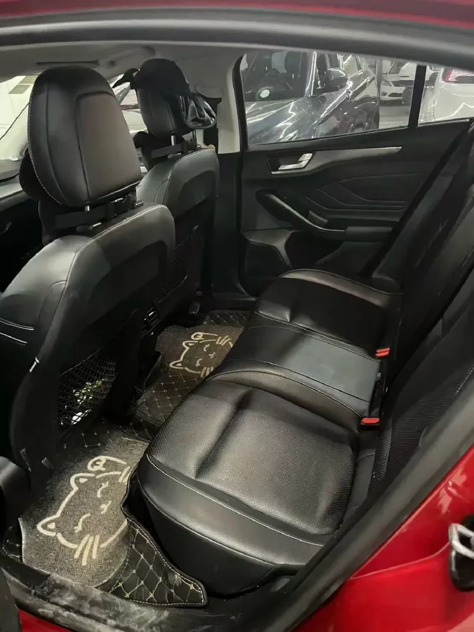 2020 Ford Focus 1.5T 174HP L3 8AT,autocango,china used car exporter,china ev exporter,chinese used car exporter,chinese used ev exporter
