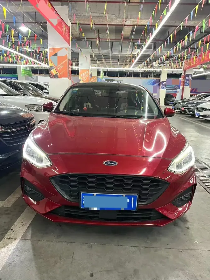 2020 Ford Focus 1.5T 174HP L3 8AT,autocango,china used car exporter,china ev exporter,chinese used car exporter,chinese used ev exporter