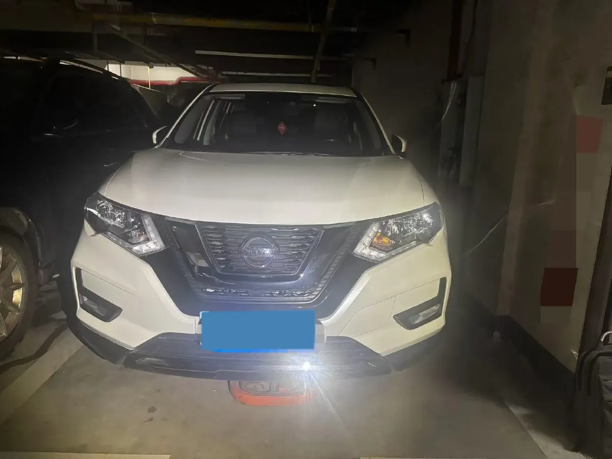 2021 Nissan X-Trail 2.0L 151HP L4 CVT,autocango,china used car exporter,china ev exporter,chinese used car exporter,chinese used ev exporter
