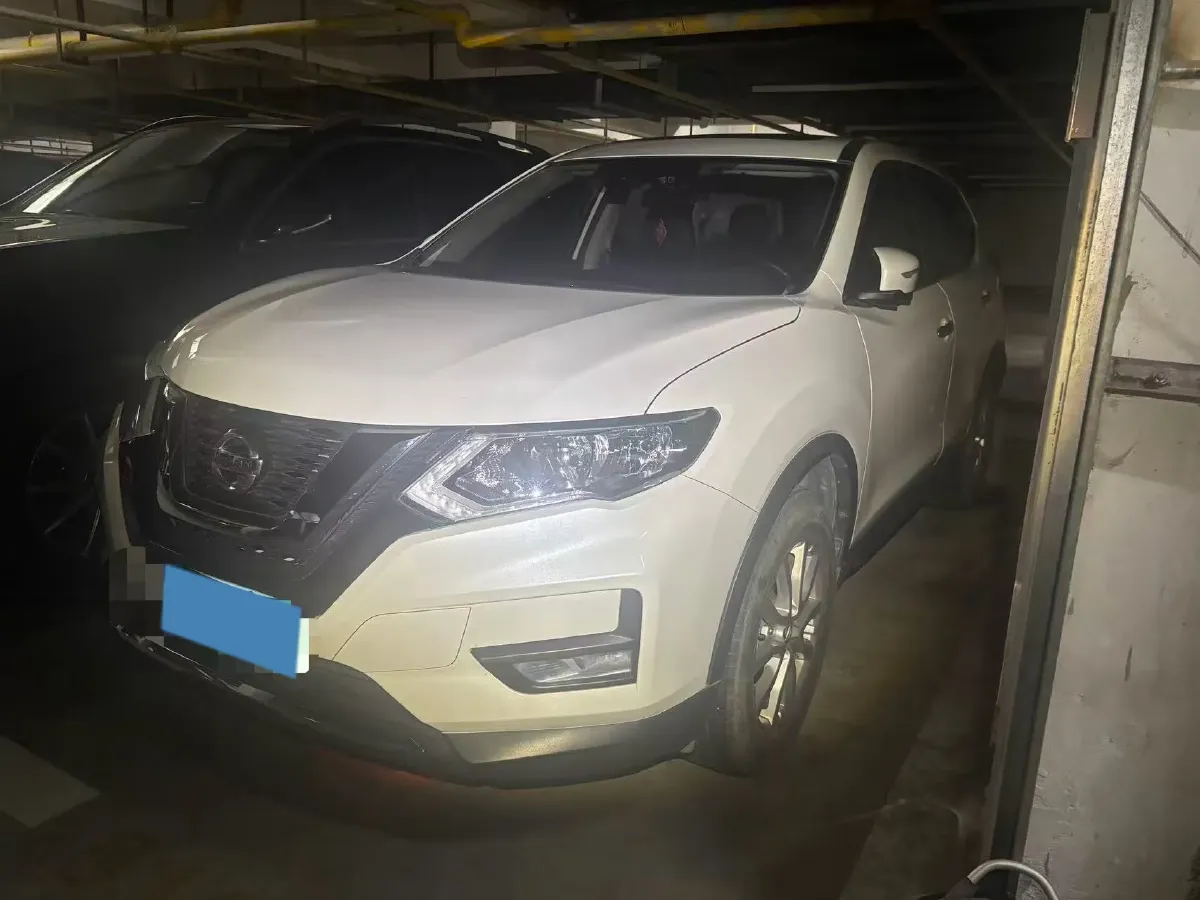 2021 Nissan X-Trail 2.0L 151HP L4 CVT,autocango,china used car exporter,china ev exporter,chinese used car exporter,chinese used ev exporter