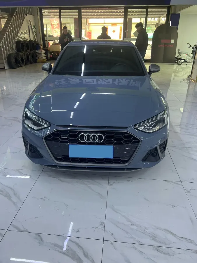 2022 Audi A4L 2.0T 190HP L4 7DCT,autocango,china used car exporter,china ev exporter,chinese used car exporter,chinese used ev exporter