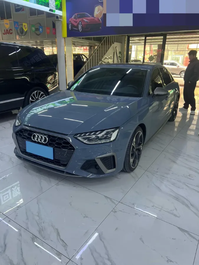 2022 Audi A4L 2.0T 190HP L4 7DCT,autocango,china used car exporter,china ev exporter,chinese used car exporter,chinese used ev exporter