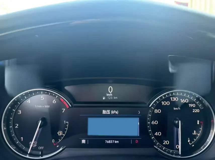 2021 Cadillac XT5 2.0T 237HP L4 9AT,autocango,china used car exporter,china ev exporter,chinese used car exporter,chinese used ev exporter