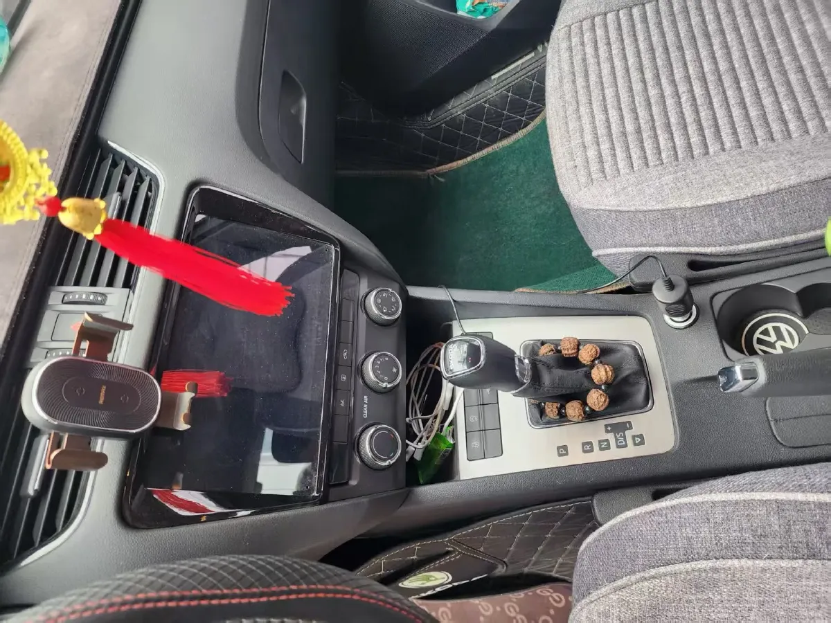 2021 Skoda Octavia 1.5L 113HP L4 6AT,autocango,china used car exporter,china ev exporter,chinese used car exporter,chinese used ev exporter