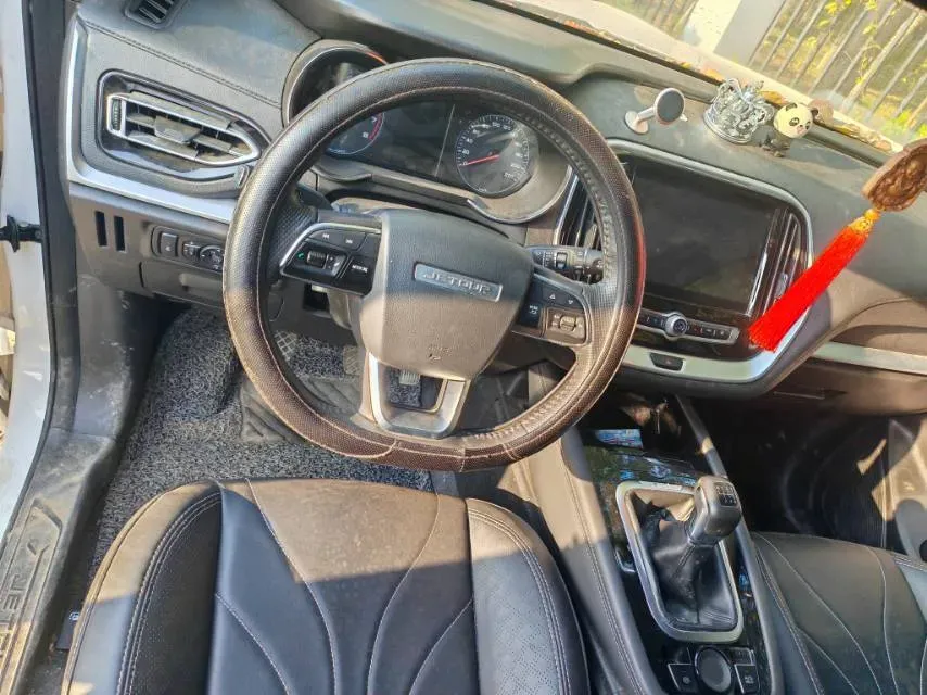 2020 Jetour X70M 1.5T 156HP L4 6MT,autocango,china used car exporter,china ev exporter,chinese used car exporter,chinese used ev exporter