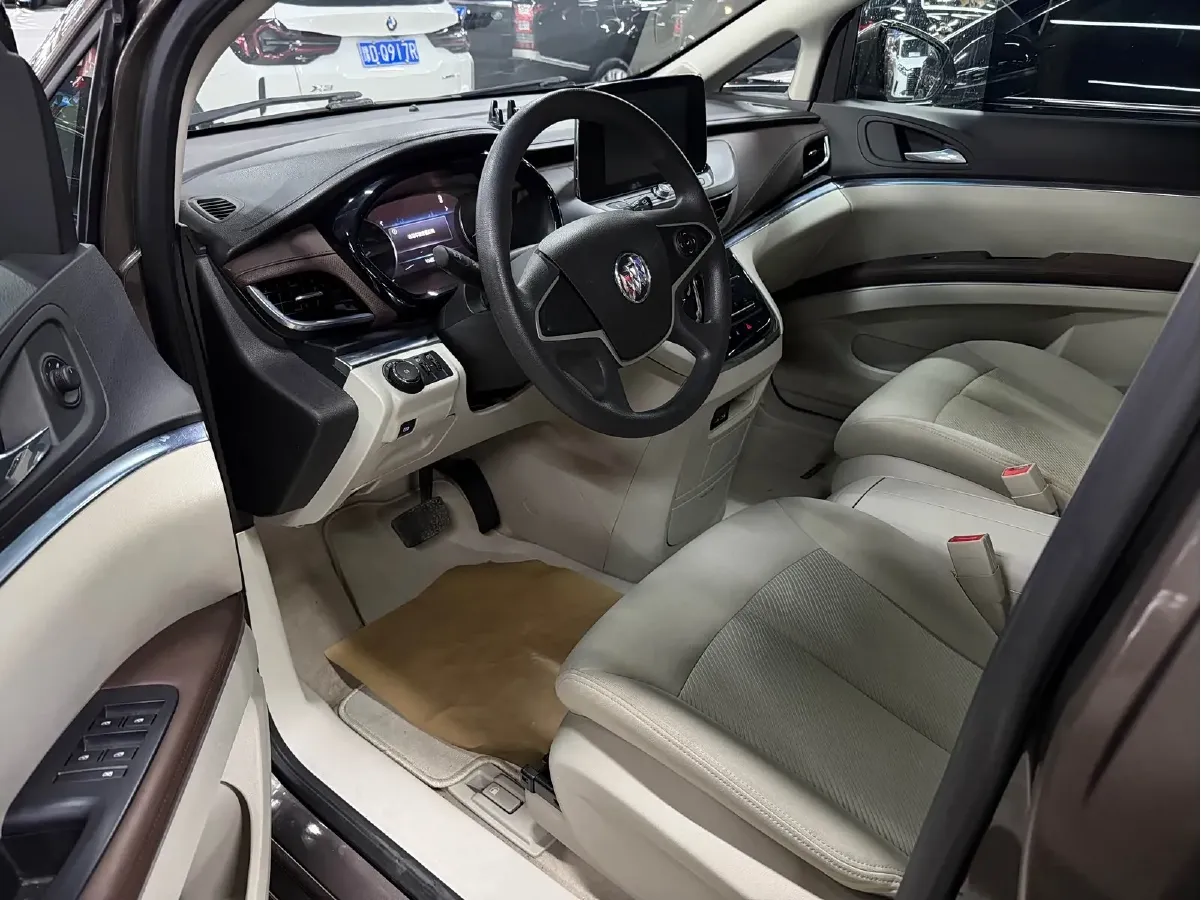 2022 Buick GL8 2.0T 237HP L4 9AT,autocango,china used car exporter,china ev exporter,chinese used car exporter,chinese used ev exporter