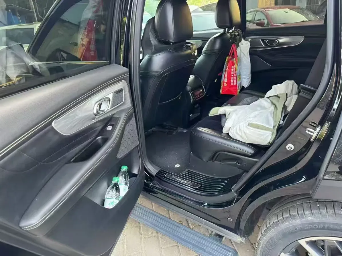 2022 GAC Trumpchi GS8 2.0T 252HP L4 8AT,autocango,china used car exporter,china ev exporter,chinese used car exporter,chinese used ev exporter