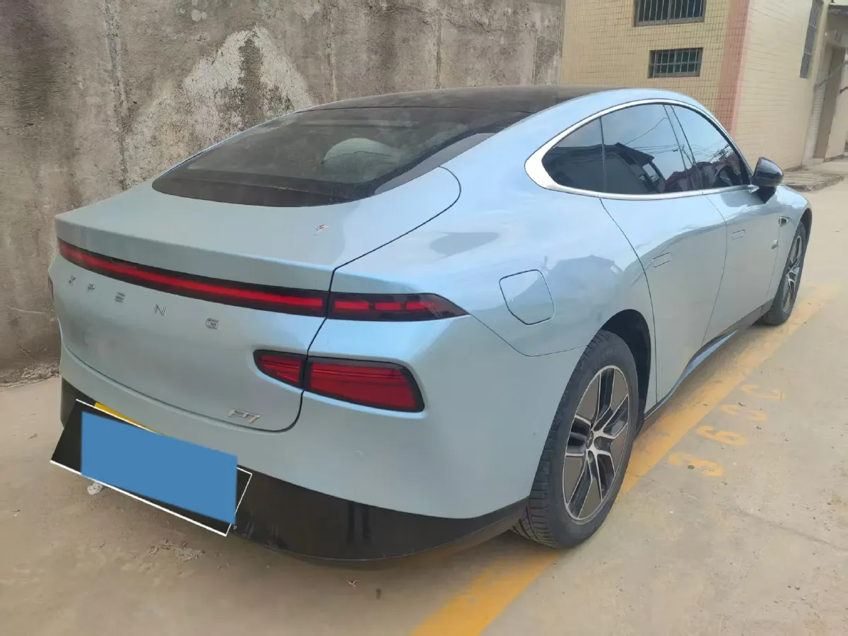 2023 Xpeng P7 BEV 86.2KWH,autocango,china used car exporter,china ev exporter,chinese used car exporter,chinese used ev exporter