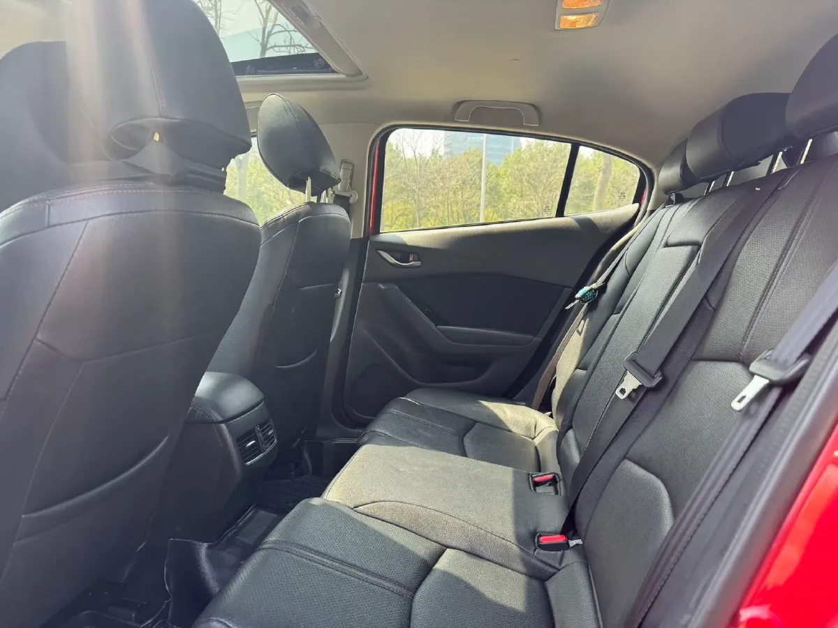 2017 Mazda 3 Axela 1.5L 117HP L4 6AT,autocango,china used car exporter,china ev exporter,chinese used car exporter,chinese used ev exporter