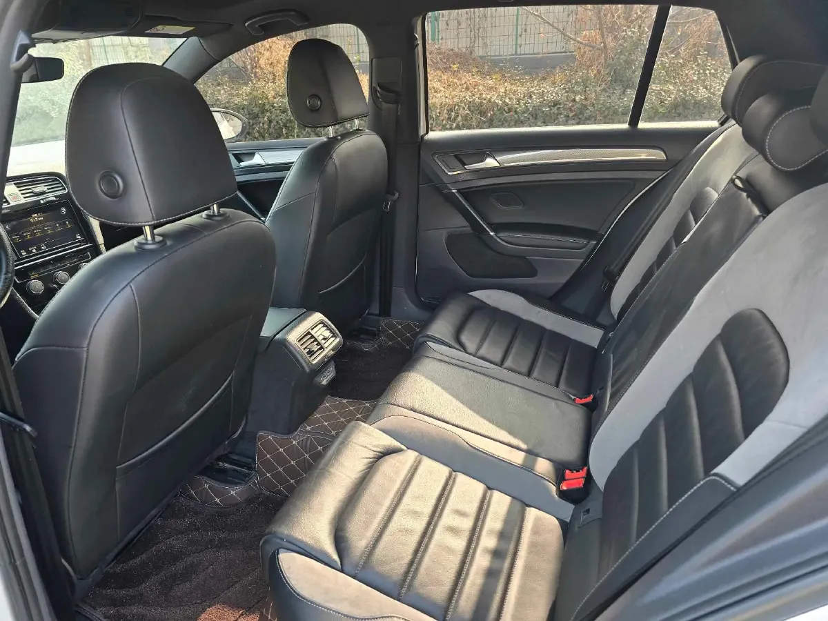 2019 BYD Song MAX 1.5T 160HP L4 6DCT PHEV 15.98KWH,autocango,china used car exporter,china ev exporter,chinese used car exporter,chinese used ev exporter