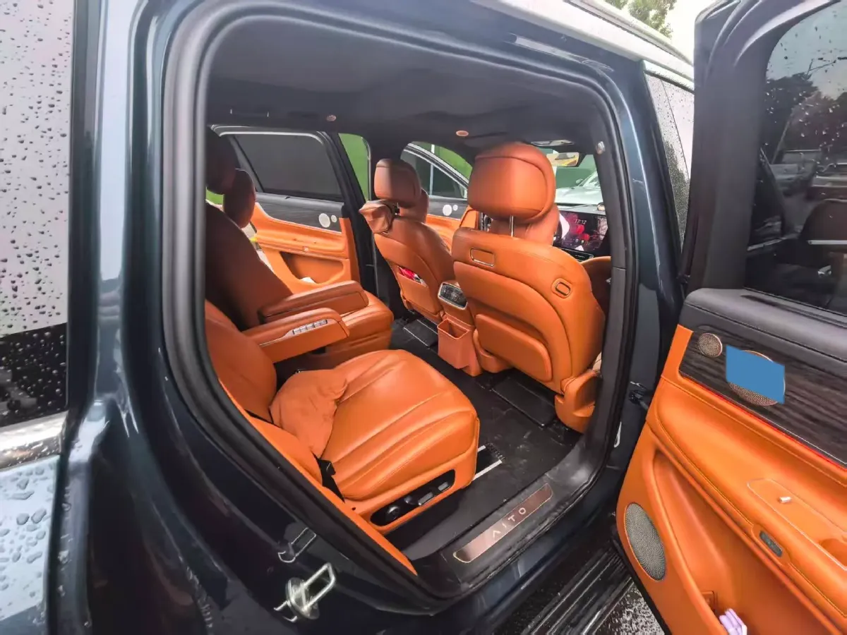 2024 AITO AITO M9 1.5T 152HP L4 REEV 42KWH,autocango,china used car exporter,china ev exporter,chinese used car exporter,chinese used ev exporter