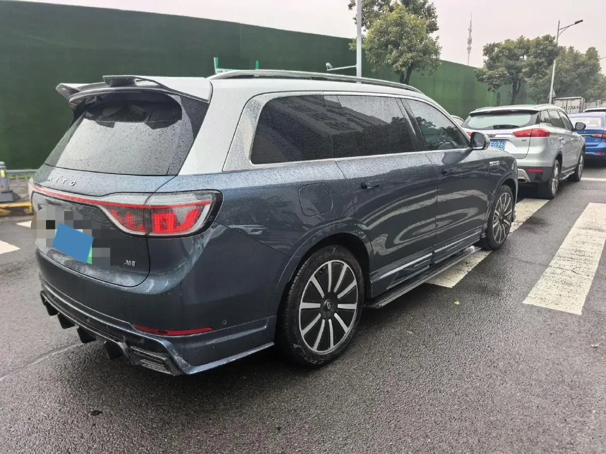 2024 AITO AITO M9 1.5T 152HP L4 REEV 42KWH,autocango,china used car exporter,china ev exporter,chinese used car exporter,chinese used ev exporter