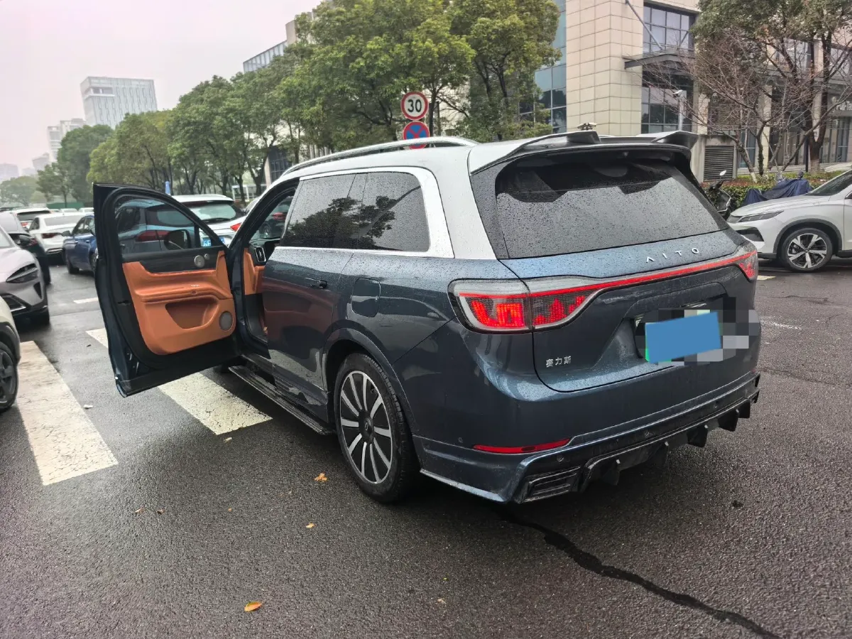 2024 AITO AITO M9 1.5T 152HP L4 REEV 42KWH,autocango,china used car exporter,china ev exporter,chinese used car exporter,chinese used ev exporter
