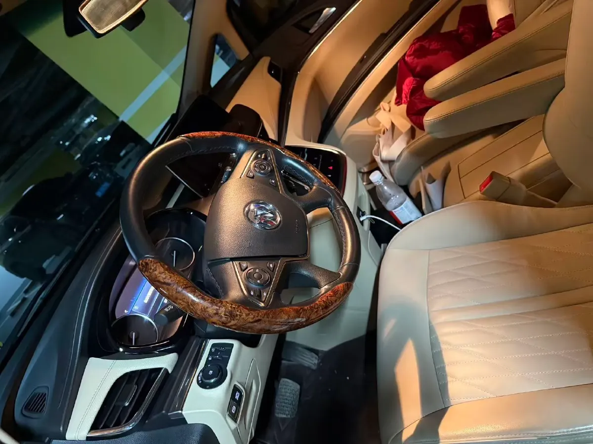 2023 Buick GL8 2.0T 237HP L4 9AT,autocango,china used car exporter,china ev exporter,chinese used car exporter,chinese used ev exporter