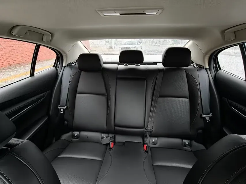 2022 Mazda 3 Axela 2.0L 158HP L4 6AT,autocango,china used car exporter,china ev exporter,chinese used car exporter,chinese used ev exporter