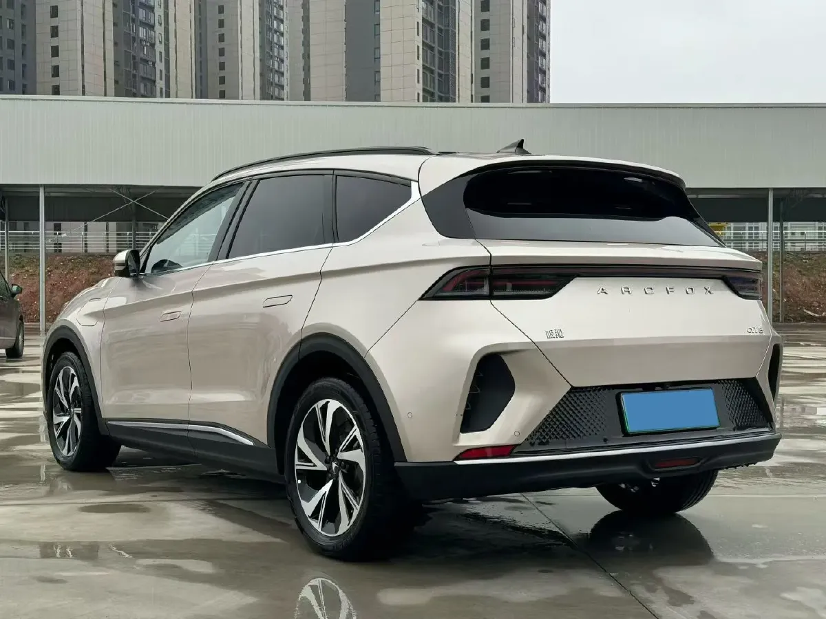 2025 ARCFOX αT6 BEV,autocango,china used car exporter,china ev exporter,chinese used car exporter,chinese used ev exporter
