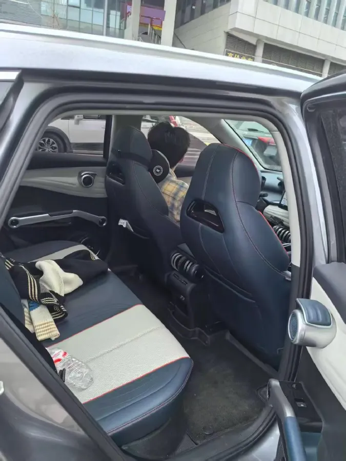 2022 Hycan Z03 BEV 64.23KWH,autocango,china used car exporter,china ev exporter,chinese used car exporter,chinese used ev exporter