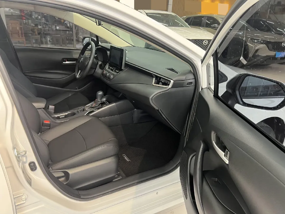2022 Toyota Corolla 1.2T 116HP L4 CVT,autocango,china used car exporter,china ev exporter,chinese used car exporter,chinese used ev exporter