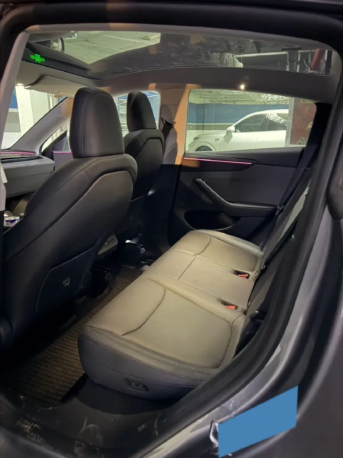 2025 Tesla Model Y BEV 62.5KWH,autocango,china used car exporter,china ev exporter,chinese used car exporter,chinese used ev exporter