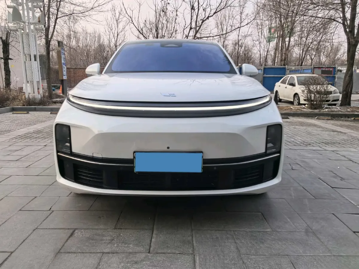 2023 Li L7 Range Extended 154HP REEV 40.9KWH,autocango,china used car exporter,china ev exporter,chinese used car exporter,chinese used ev exporter