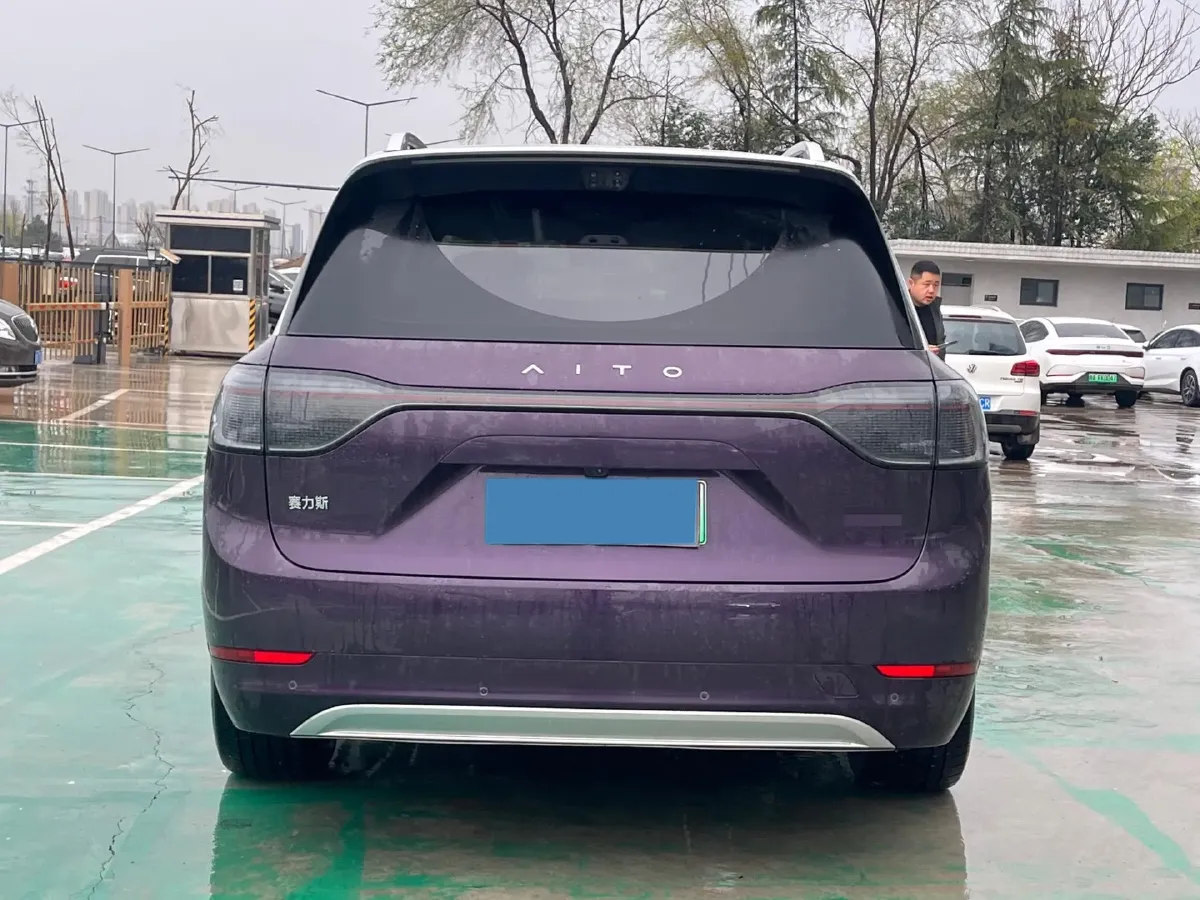 2025 AITO AITO M9 REEV 160HP REEV 52KWH,autocango,china used car exporter,china ev exporter,chinese used car exporter,chinese used ev exporter