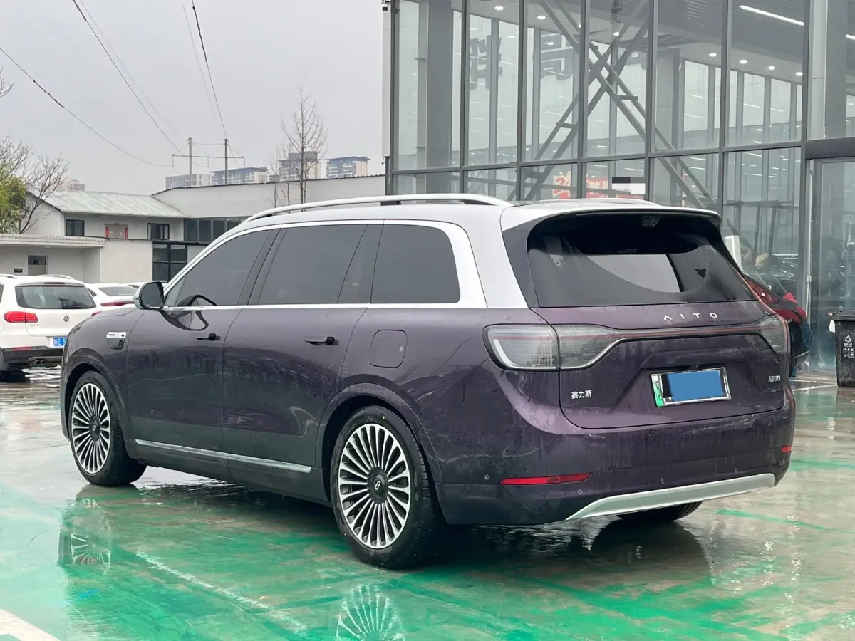 2025 AITO AITO M9 REEV 160HP REEV 52KWH,autocango,china used car exporter,china ev exporter,chinese used car exporter,chinese used ev exporter