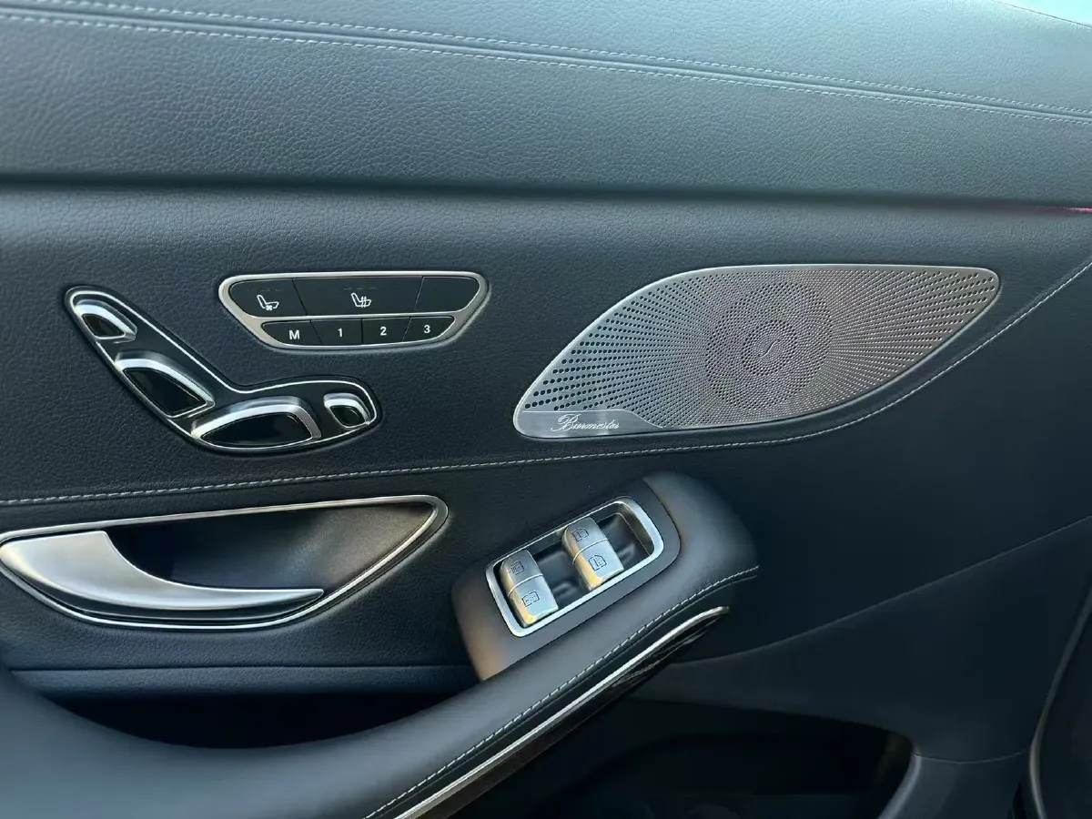 2020 Mercedes-Benz Maybach S Class 3.0T 367HP L6 9AT,autocango,china used car exporter,china ev exporter,chinese used car exporter,chinese used ev exporter