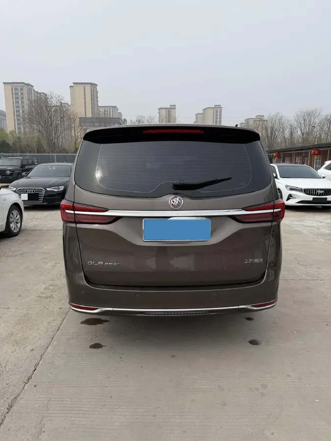 2022 Buick GL8 2.0T 237HP L4 9AT,autocango,china used car exporter,china ev exporter,chinese used car exporter,chinese used ev exporter