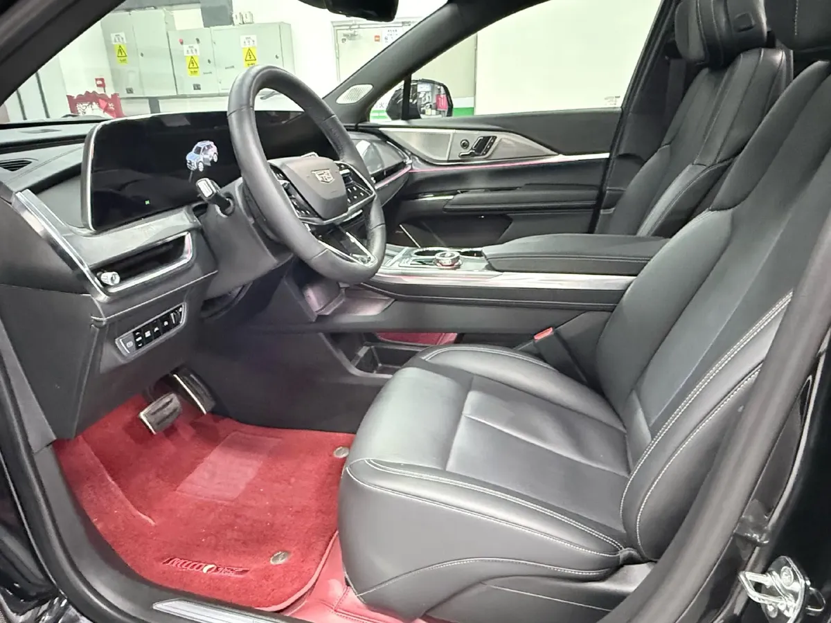 2025 Cadillac XT5 2.0T 237HP L4 9AT,autocango,china used car exporter,china ev exporter,chinese used car exporter,chinese used ev exporter