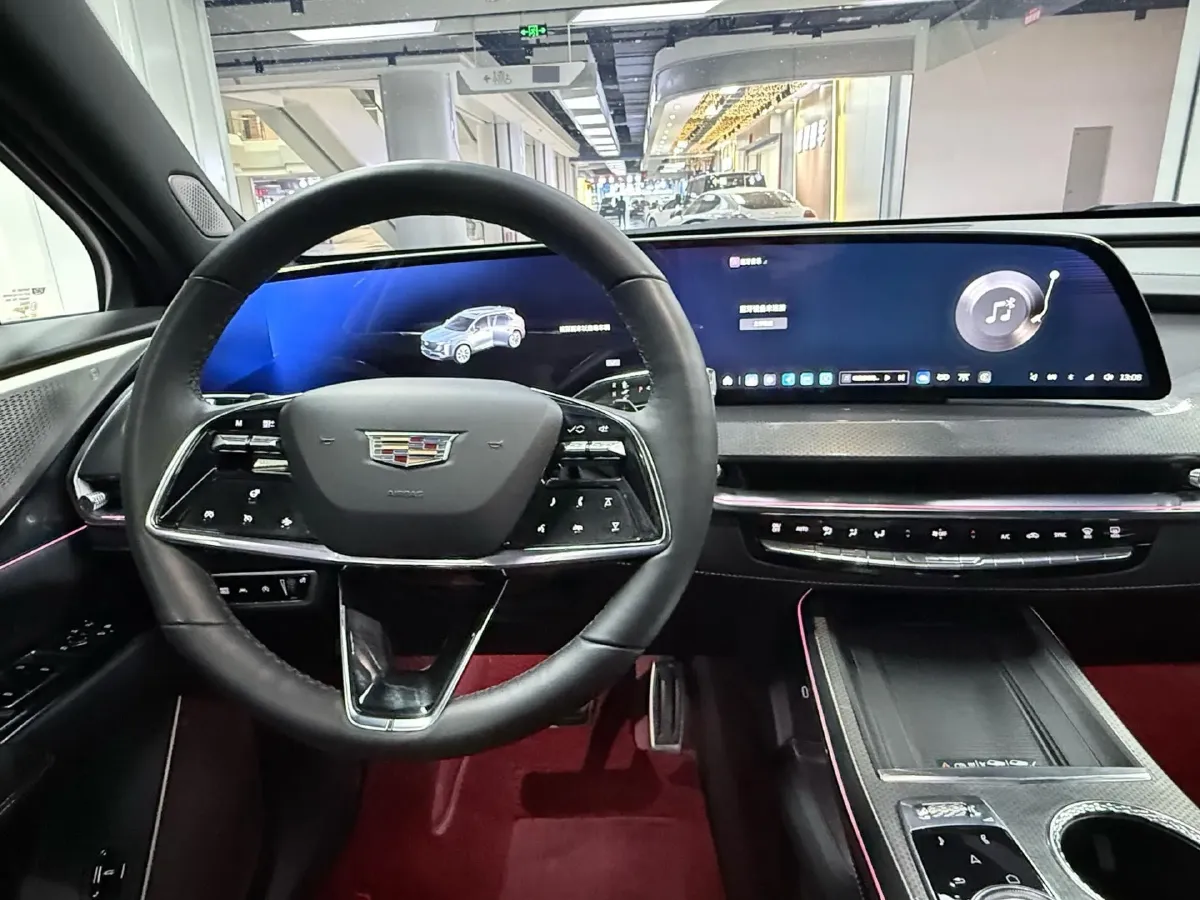 2025 Cadillac XT5 2.0T 237HP L4 9AT,autocango,china used car exporter,china ev exporter,chinese used car exporter,chinese used ev exporter
