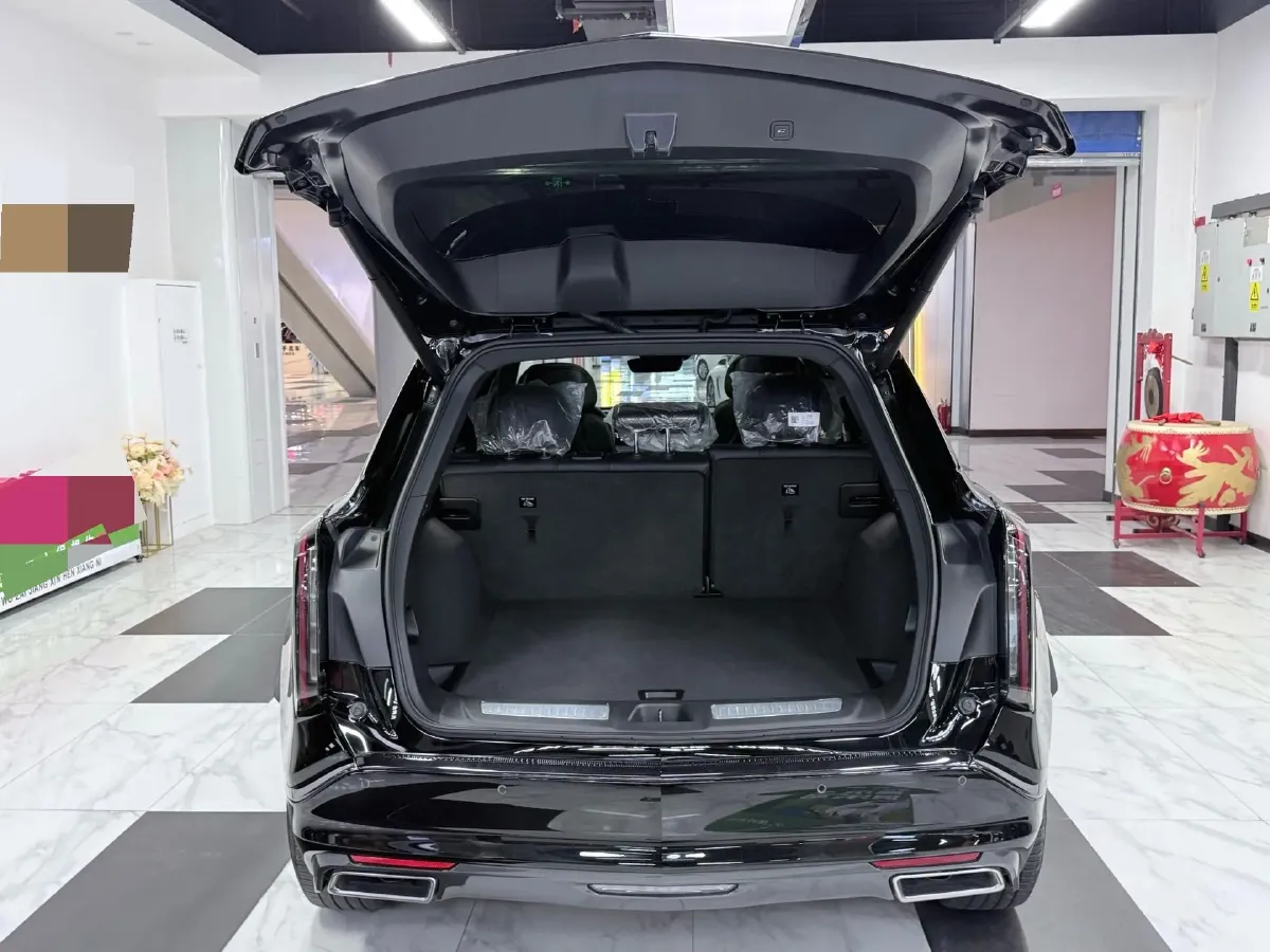 2025 Cadillac XT5 2.0T 237HP L4 9AT,autocango,china used car exporter,china ev exporter,chinese used car exporter,chinese used ev exporter