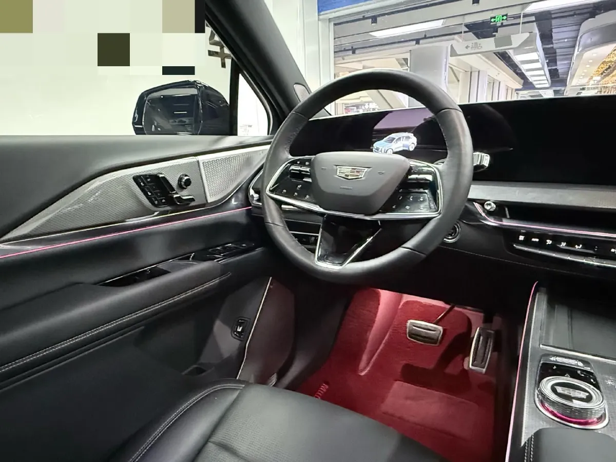 2025 Cadillac XT5 2.0T 237HP L4 9AT,autocango,china used car exporter,china ev exporter,chinese used car exporter,chinese used ev exporter