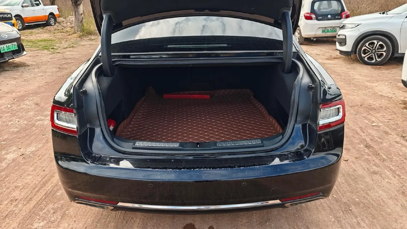 2020 Lincoln Continental 2.0T 241HP L4 6AT,autocango,china used car exporter,china ev exporter,chinese used car exporter,chinese used ev exporter