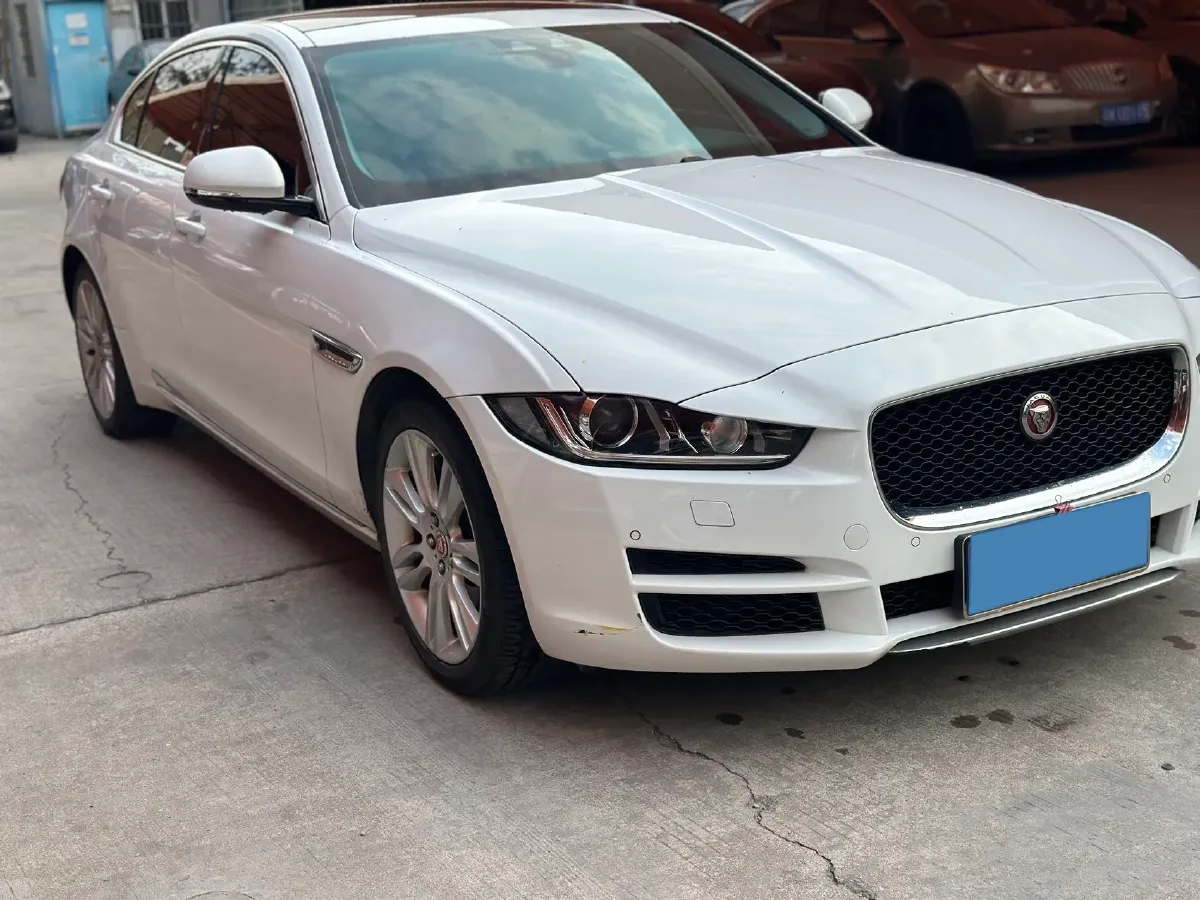 2019 Land Rover Discovery Sport 2.0T 200HP L4 9AT,autocango,china used car exporter,china ev exporter,chinese used car exporter,chinese used ev exporter