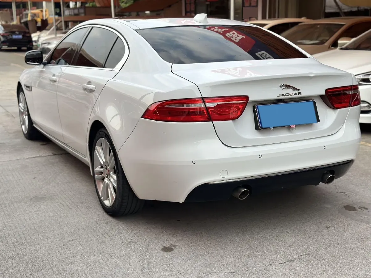 2019 Land Rover Discovery Sport 2.0T 200HP L4 9AT,autocango,china used car exporter,china ev exporter,chinese used car exporter,chinese used ev exporter