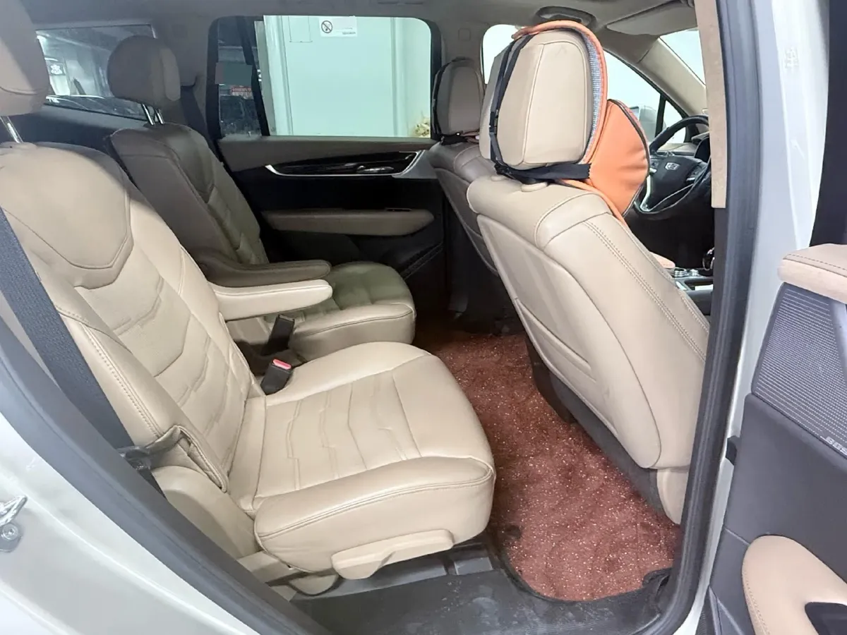 2021 Cadillac XT6 2.0T 237HP L4 9AT,autocango,china used car exporter,china ev exporter,chinese used car exporter,chinese used ev exporter